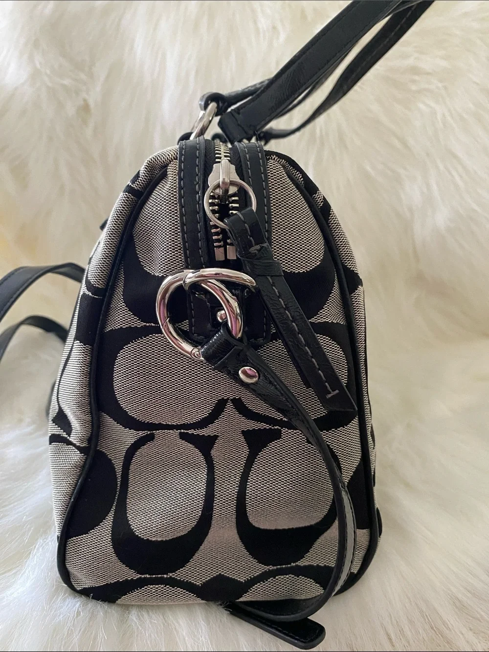 COACH Signature Jacquard Stripe Satchel in Black/ Gray with Strap F24364 EUC